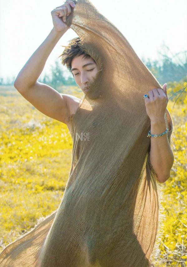 Whoseman-4-明星教練男丁格爾-芬達-全裸非全見寫真書